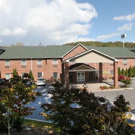Mountain Inn & Suites Airport - Hendersonville Exterior foto